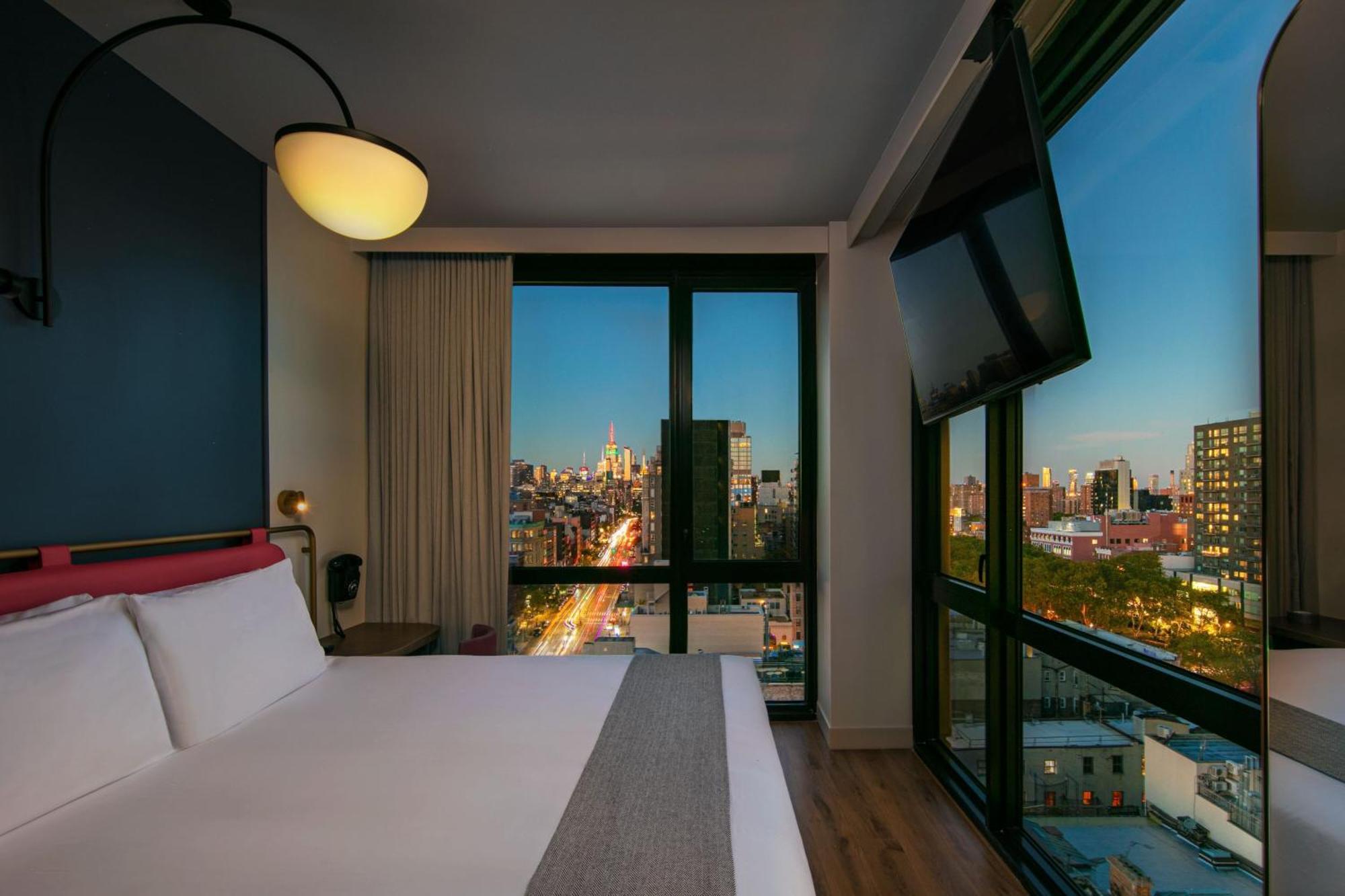 Moxy Nyc Lower East Side Ню Йорк Екстериор снимка