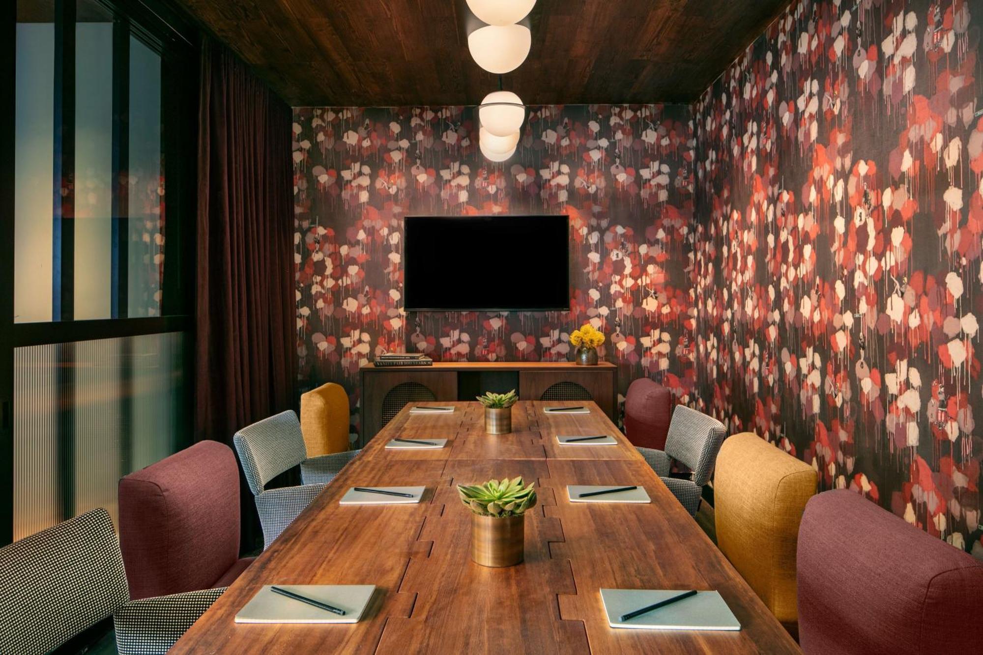 Moxy Nyc Lower East Side Ню Йорк Екстериор снимка