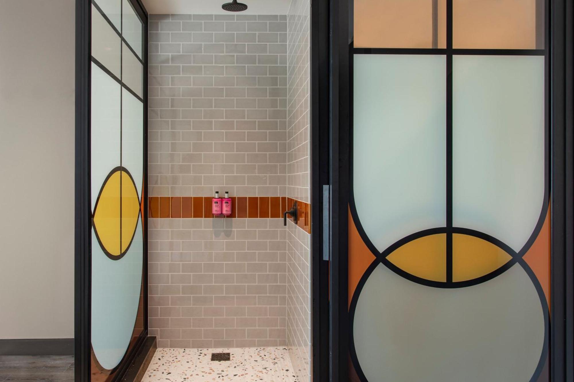 Moxy Nyc Lower East Side Ню Йорк Екстериор снимка